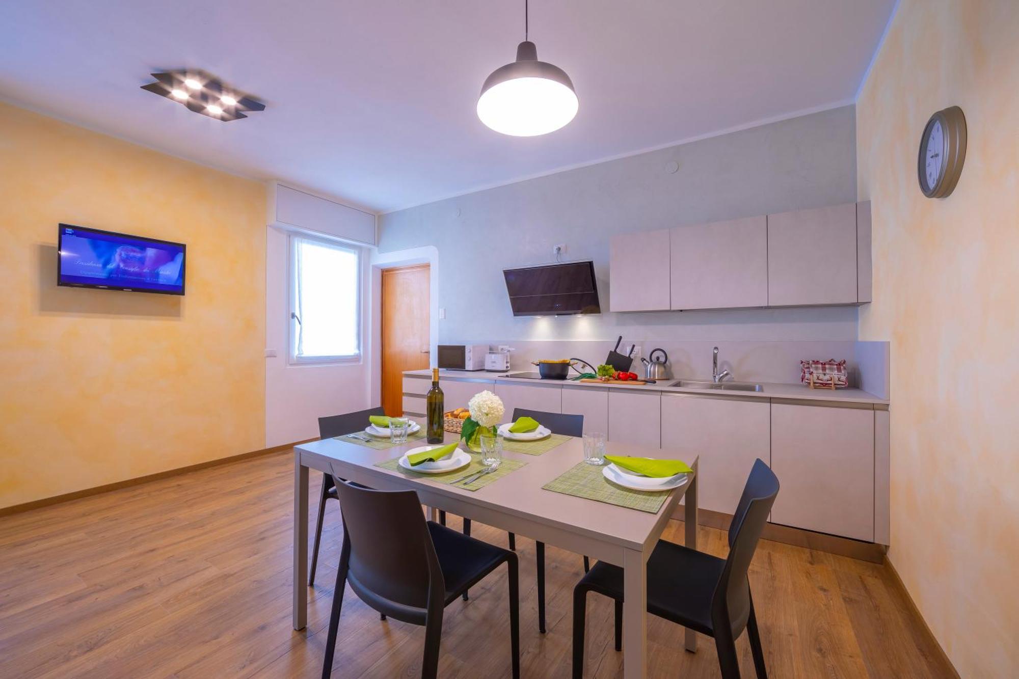 Appartamento Bianca Gemma - Happy Rentals Riva del Garda Ngoại thất bức ảnh
