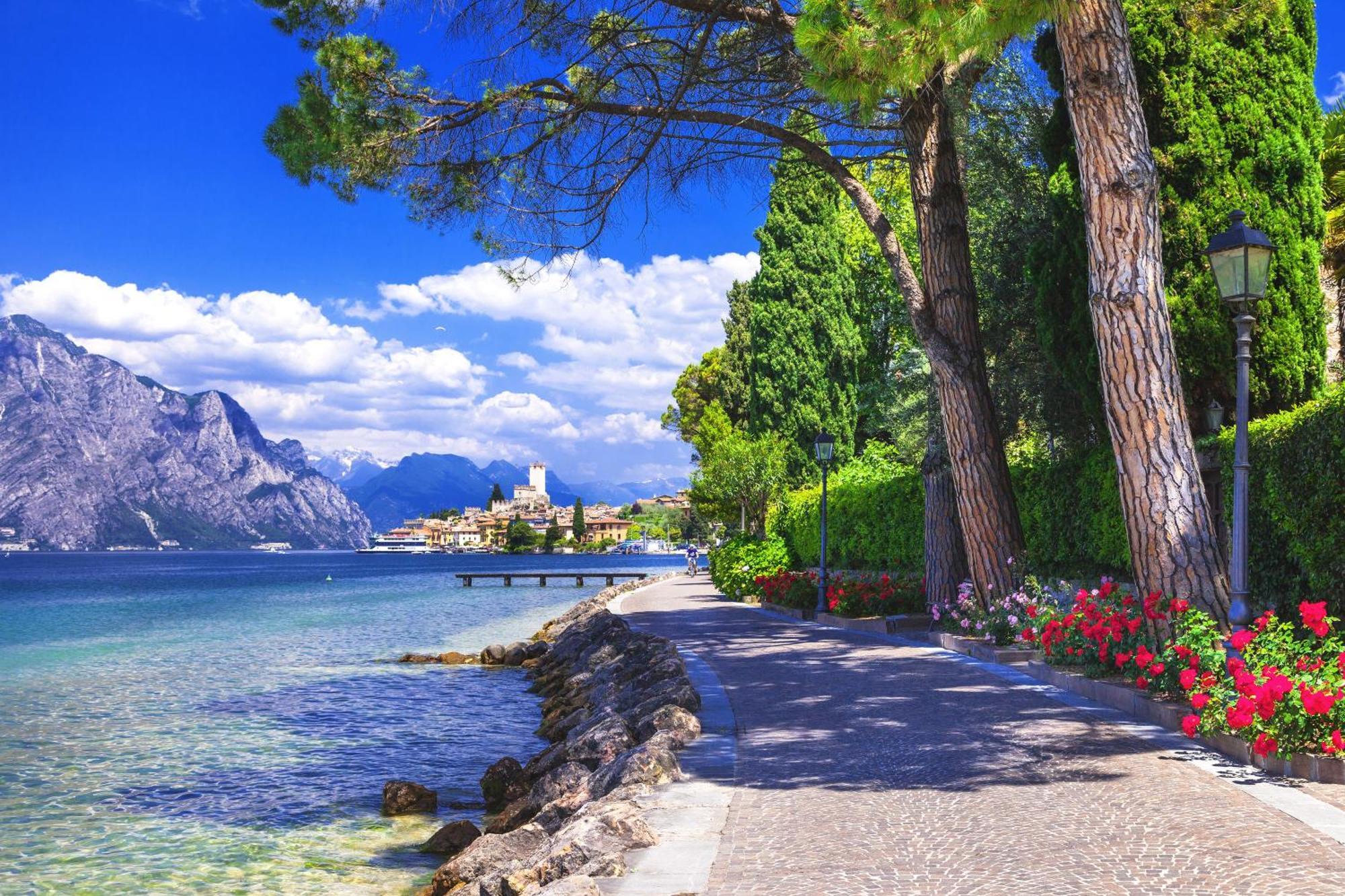 Appartamento Bianca Gemma - Happy Rentals Riva del Garda Ngoại thất bức ảnh